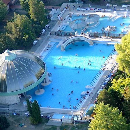 Sziget Apartman Eger Luaran gambar