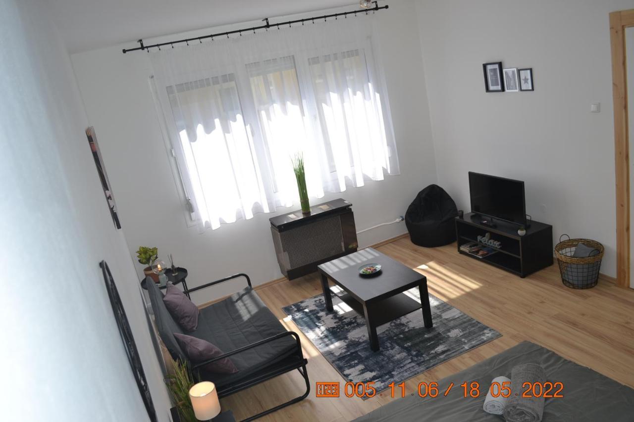 Sziget Apartman Eger Luaran gambar