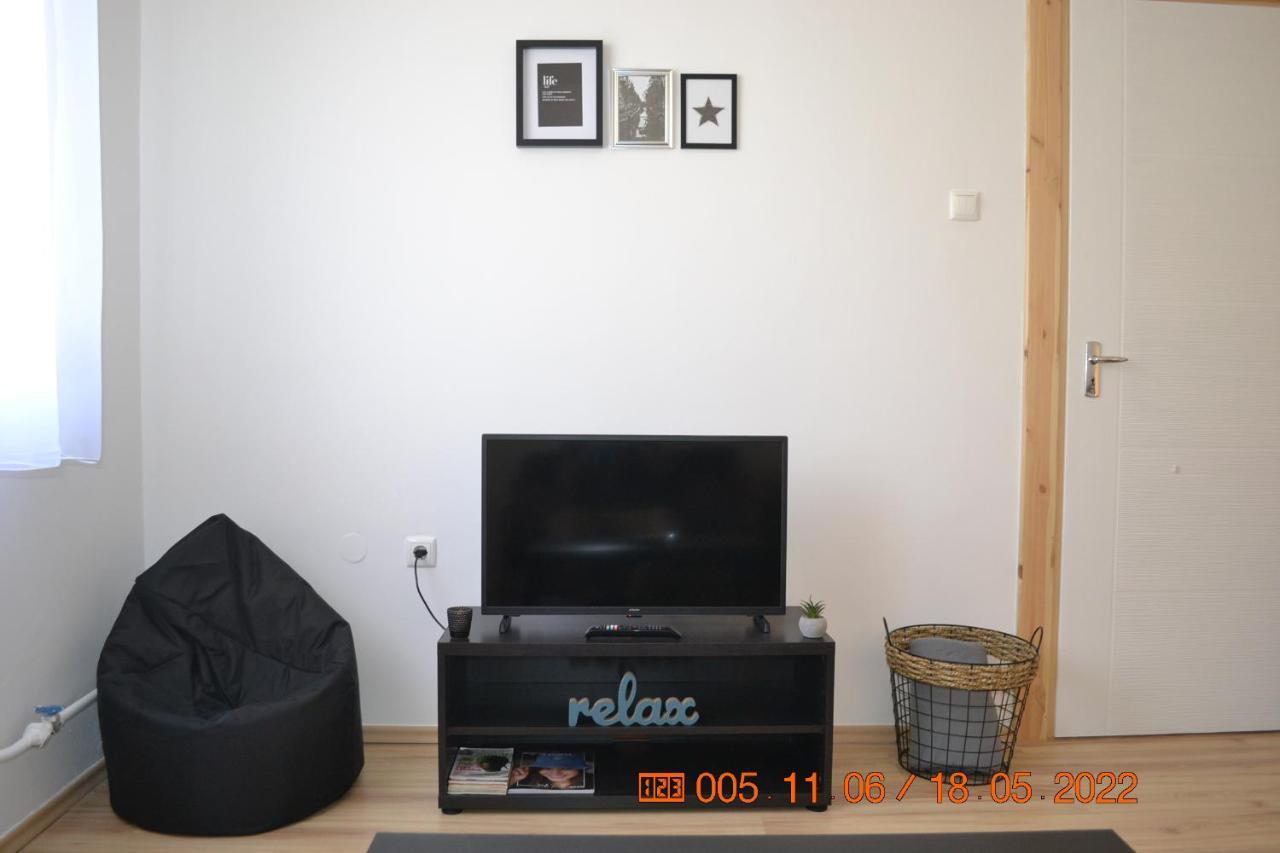 Sziget Apartman Eger Luaran gambar