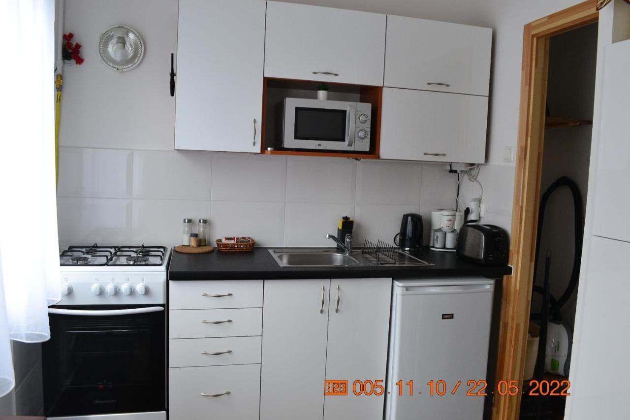 Sziget Apartman Eger Luaran gambar